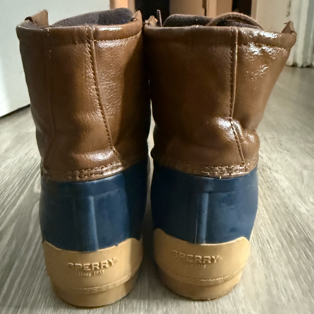 SPERRY Big Kids Duck Boots Brown Blue Size 5 $60 Waterproof Water Resistant - Picture 4 of 7